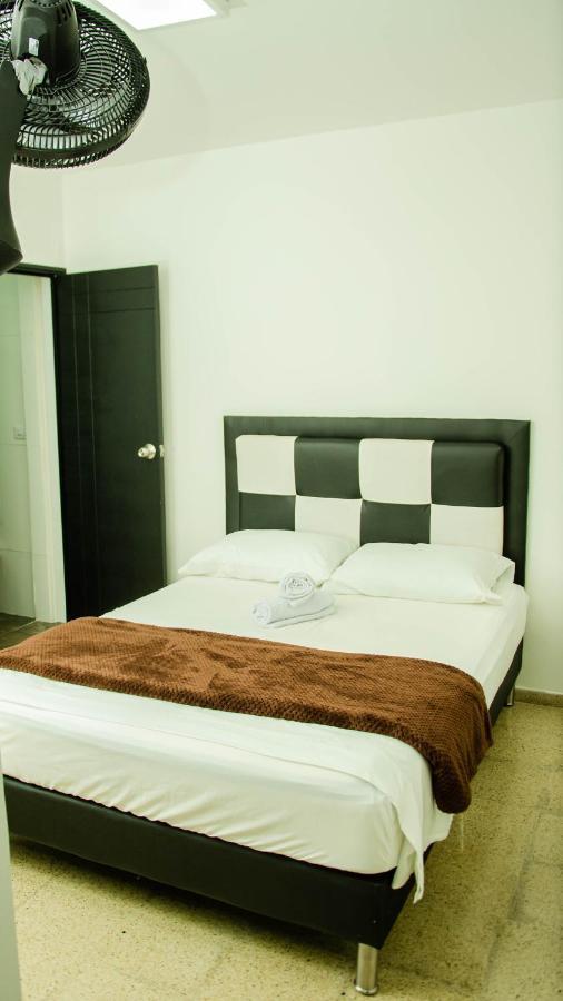 Casa Hotel Los Arboles เบลโญ ภายนอก รูปภาพ