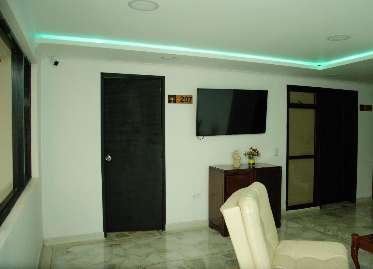 Casa Hotel Los Arboles เบลโญ ภายนอก รูปภาพ