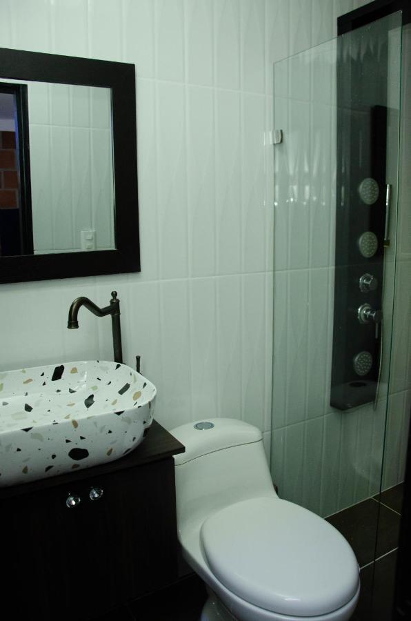 Casa Hotel Los Arboles เบลโญ ภายนอก รูปภาพ