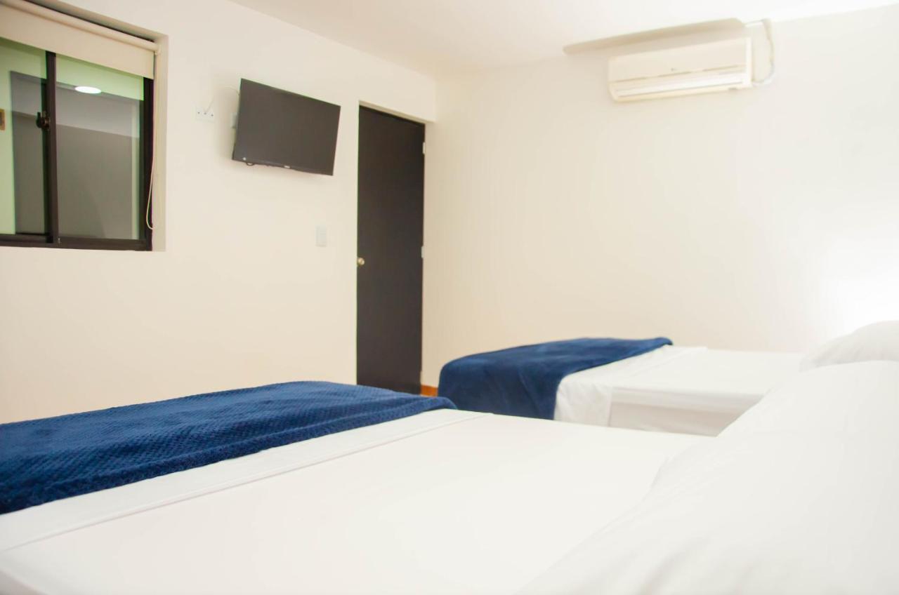 Casa Hotel Los Arboles เบลโญ ภายนอก รูปภาพ