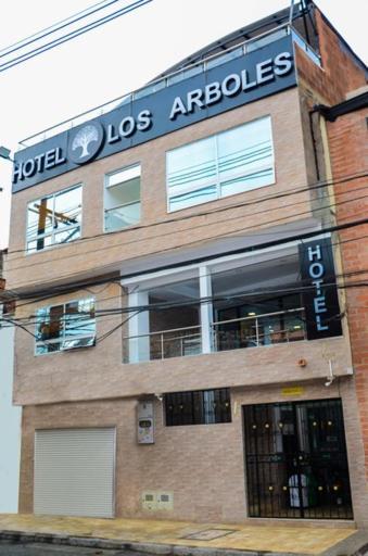 Casa Hotel Los Arboles เบลโญ ภายนอก รูปภาพ