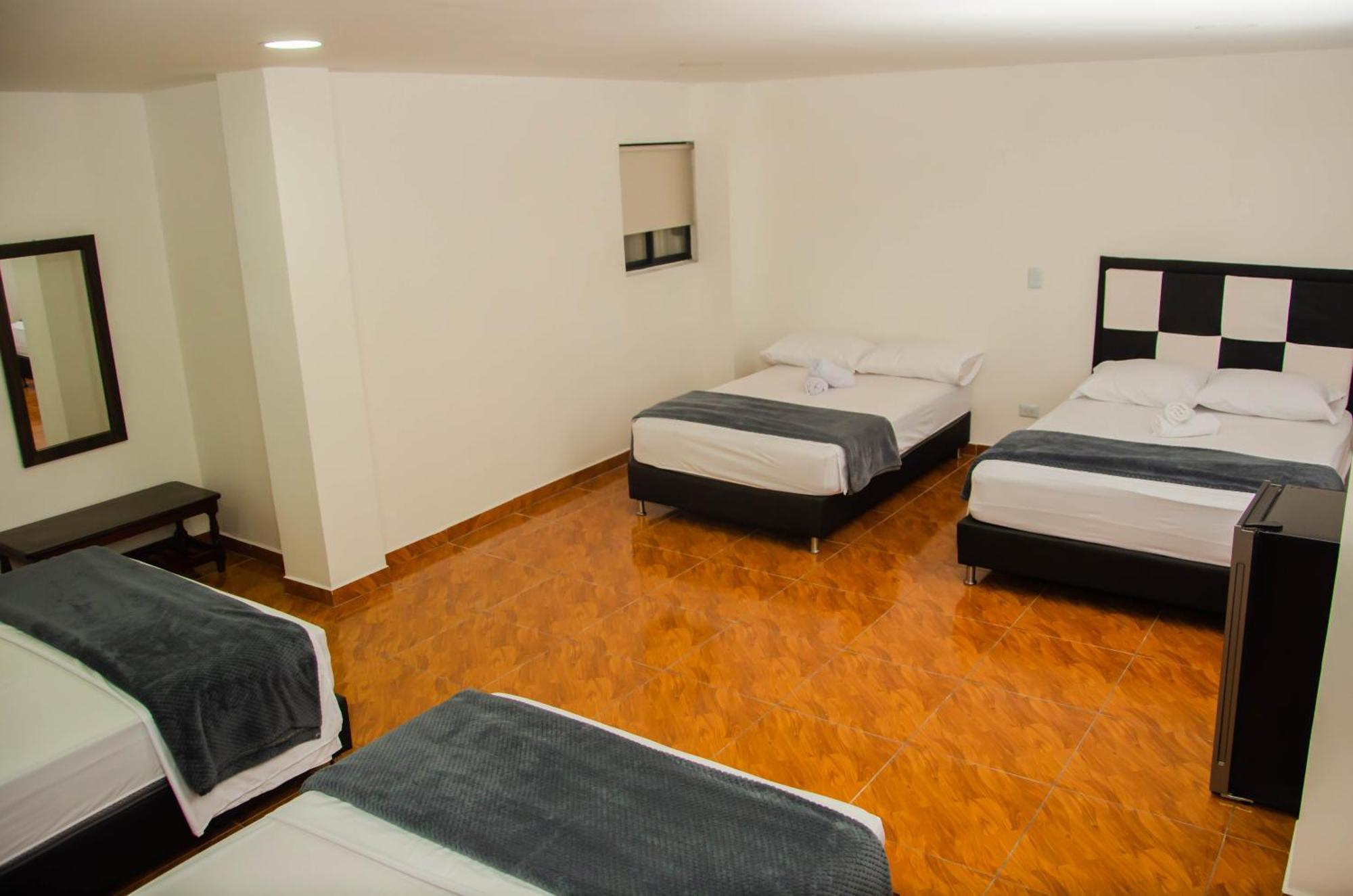 Casa Hotel Los Arboles เบลโญ ภายนอก รูปภาพ