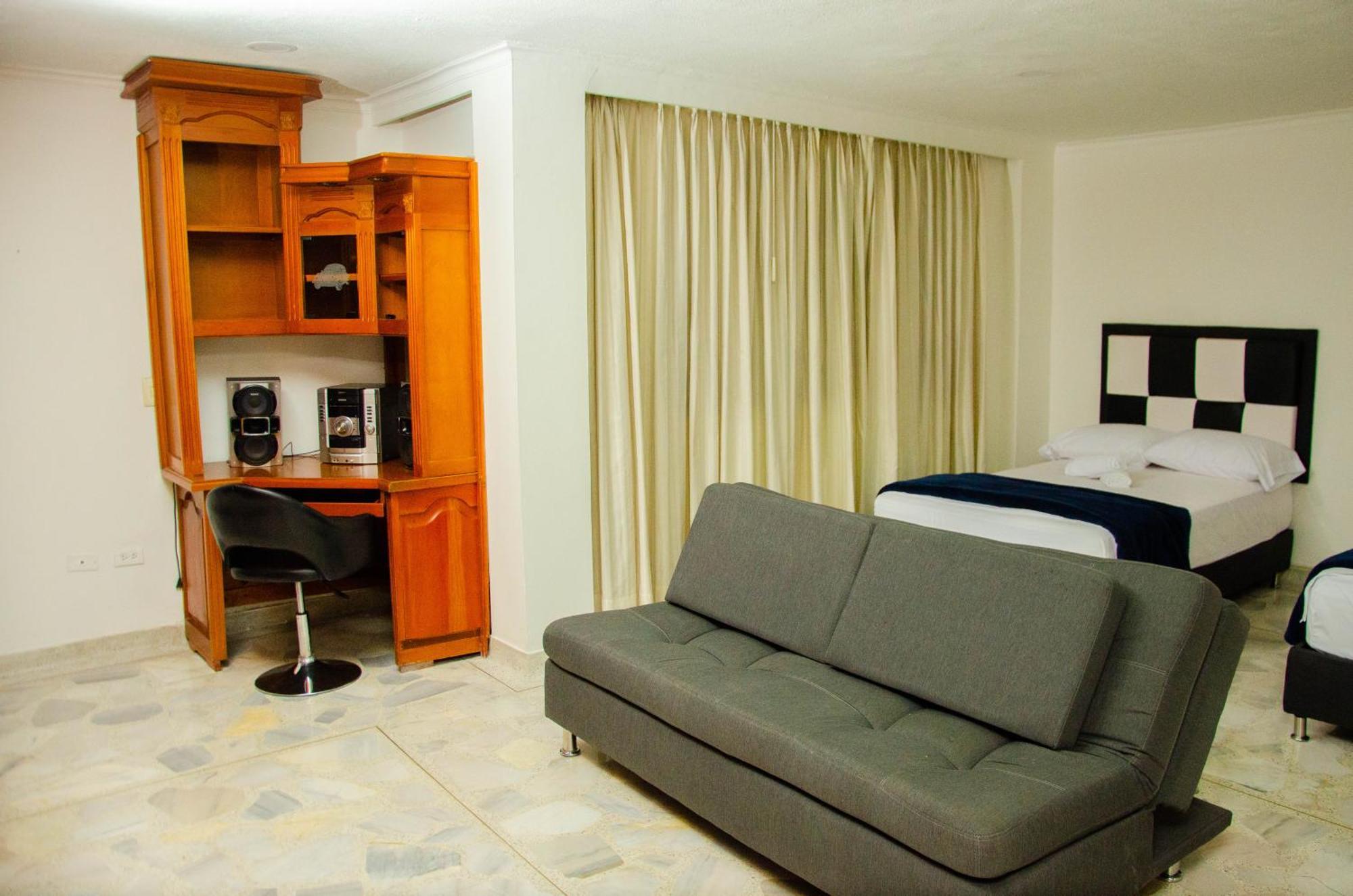 Casa Hotel Los Arboles เบลโญ ภายนอก รูปภาพ