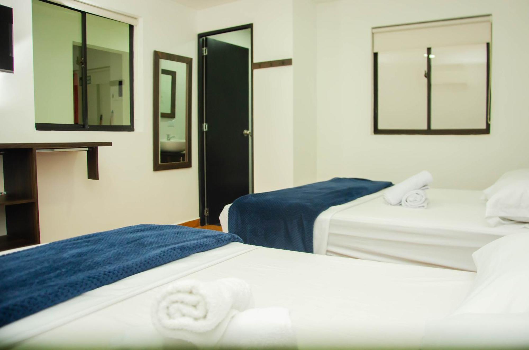 Casa Hotel Los Arboles เบลโญ ภายนอก รูปภาพ