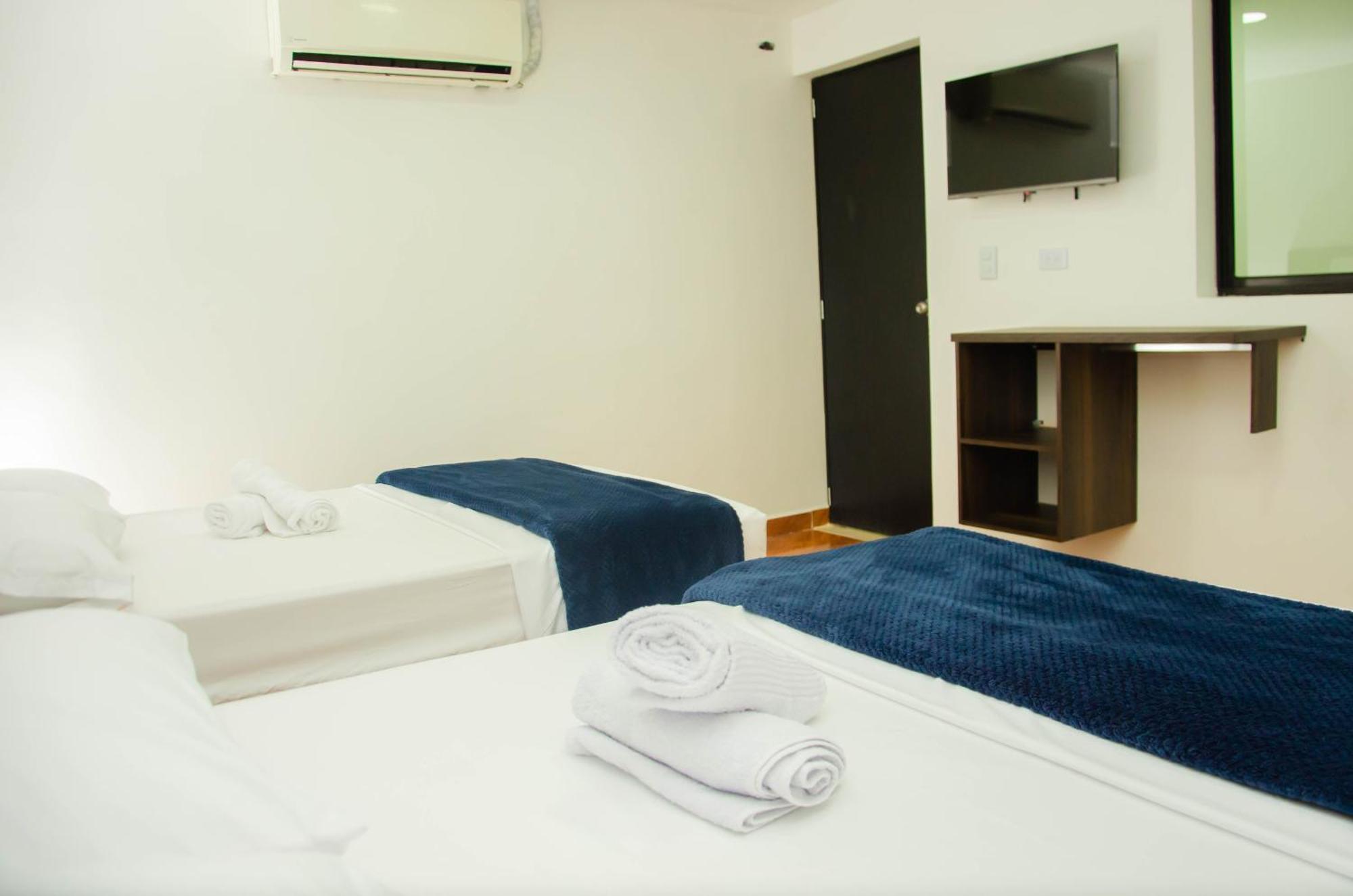 Casa Hotel Los Arboles เบลโญ ภายนอก รูปภาพ